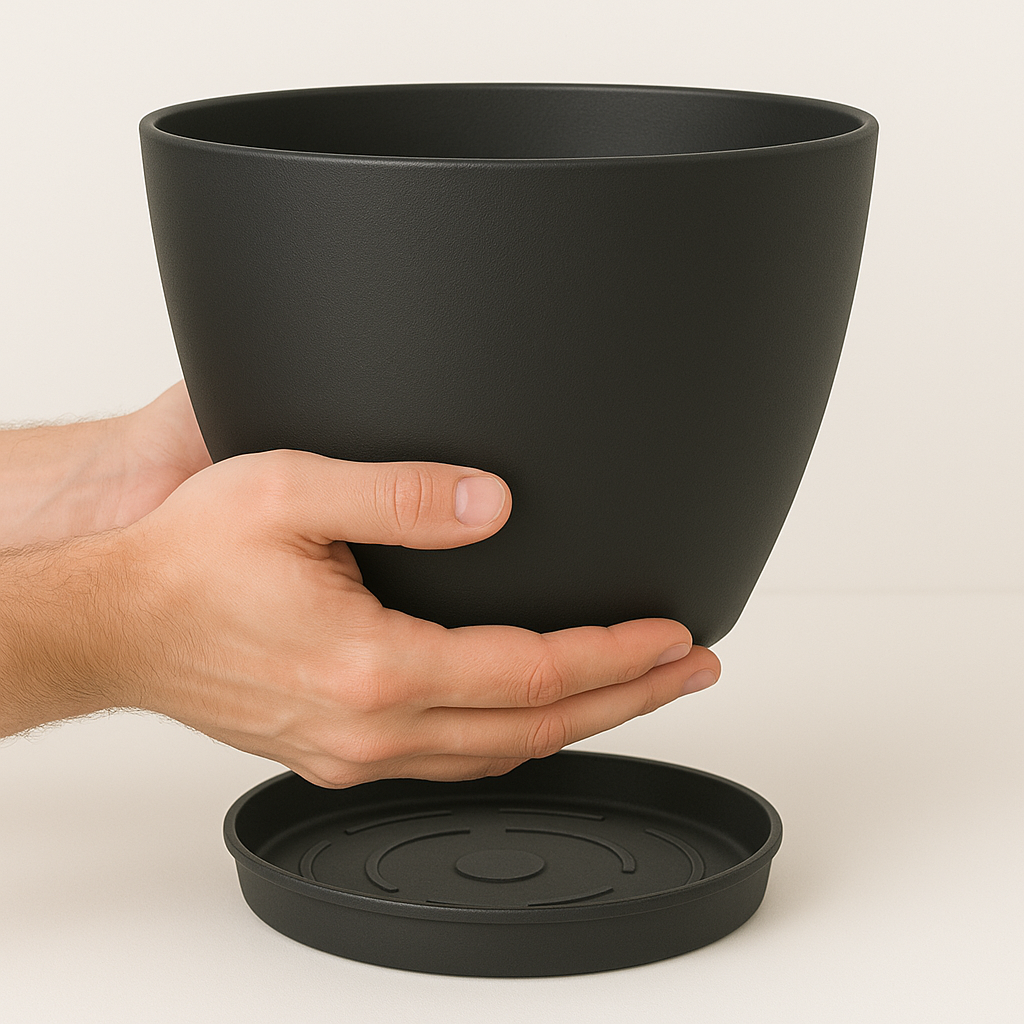 Sienna Plant Pot - Black
